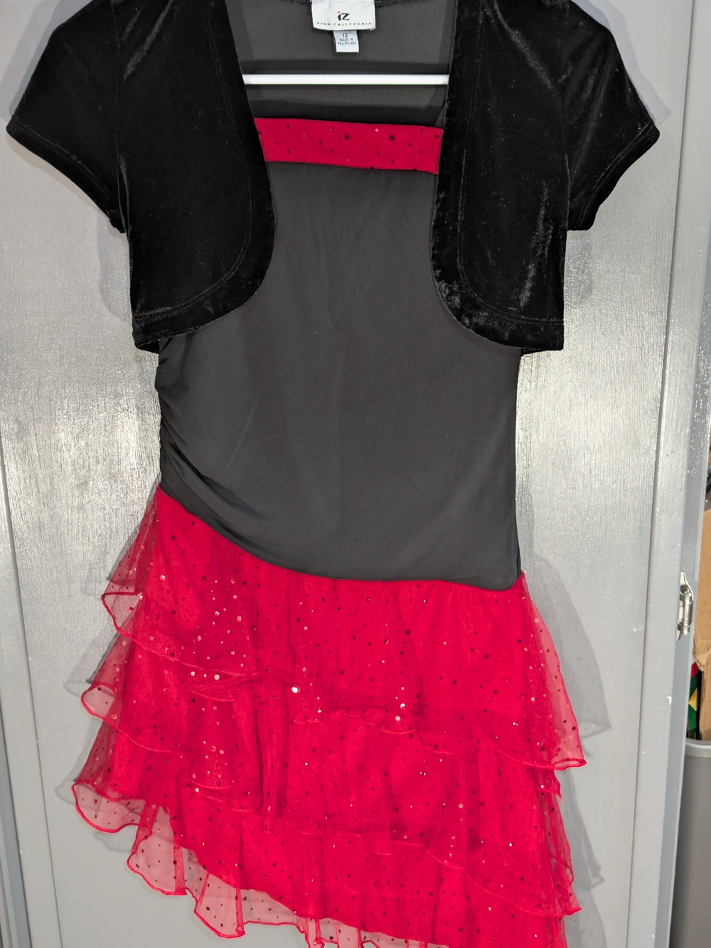 iZ Byer California Girls Size 12 Holiday Dress Black Velvet Red Sequin Tiered